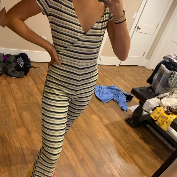 Shop resurrection jumpsuit - Picture 2 of 3